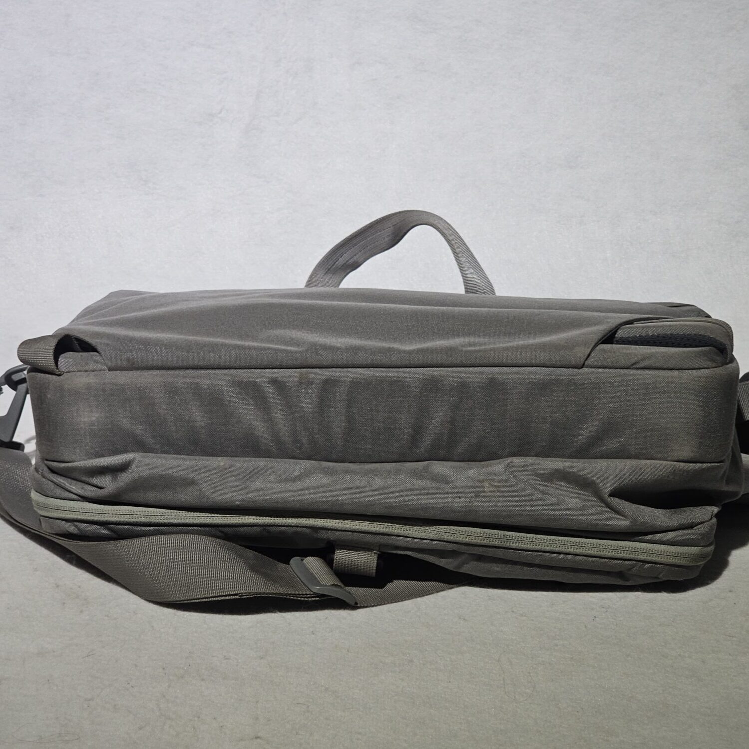 Mystery Ranch 3 Way Expandable Briefcase Tactical Bag Gray - Image 10