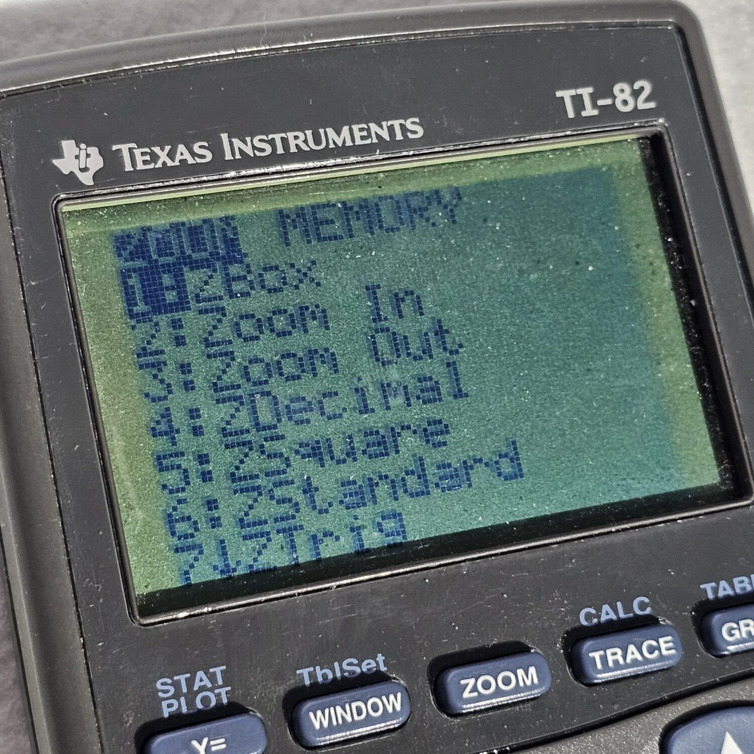 Texas Instruments TI-82 Graphing Calculator with Cover - Image 4
