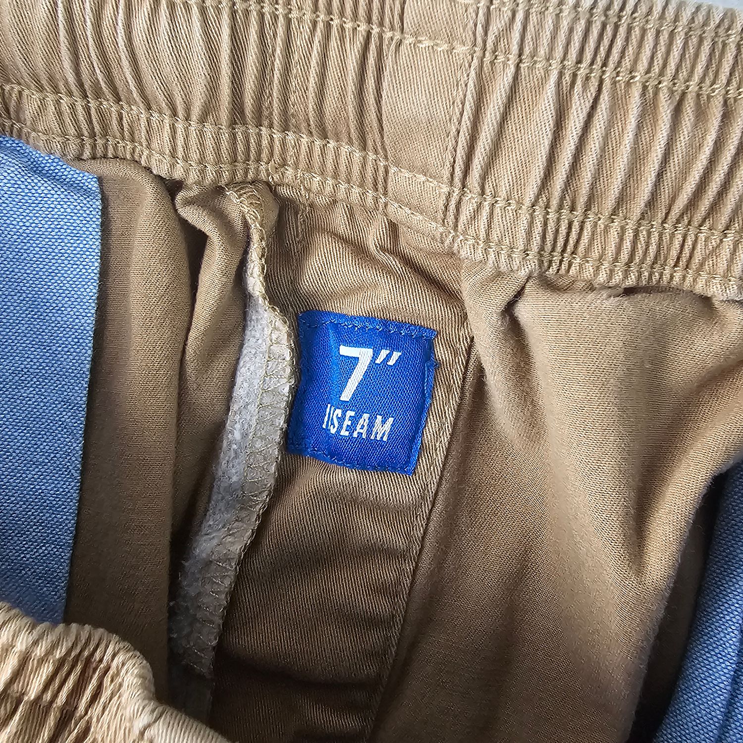 Chubbies Men's 7" Inseam Khaki Casual Shorts Size Medium - Image 2