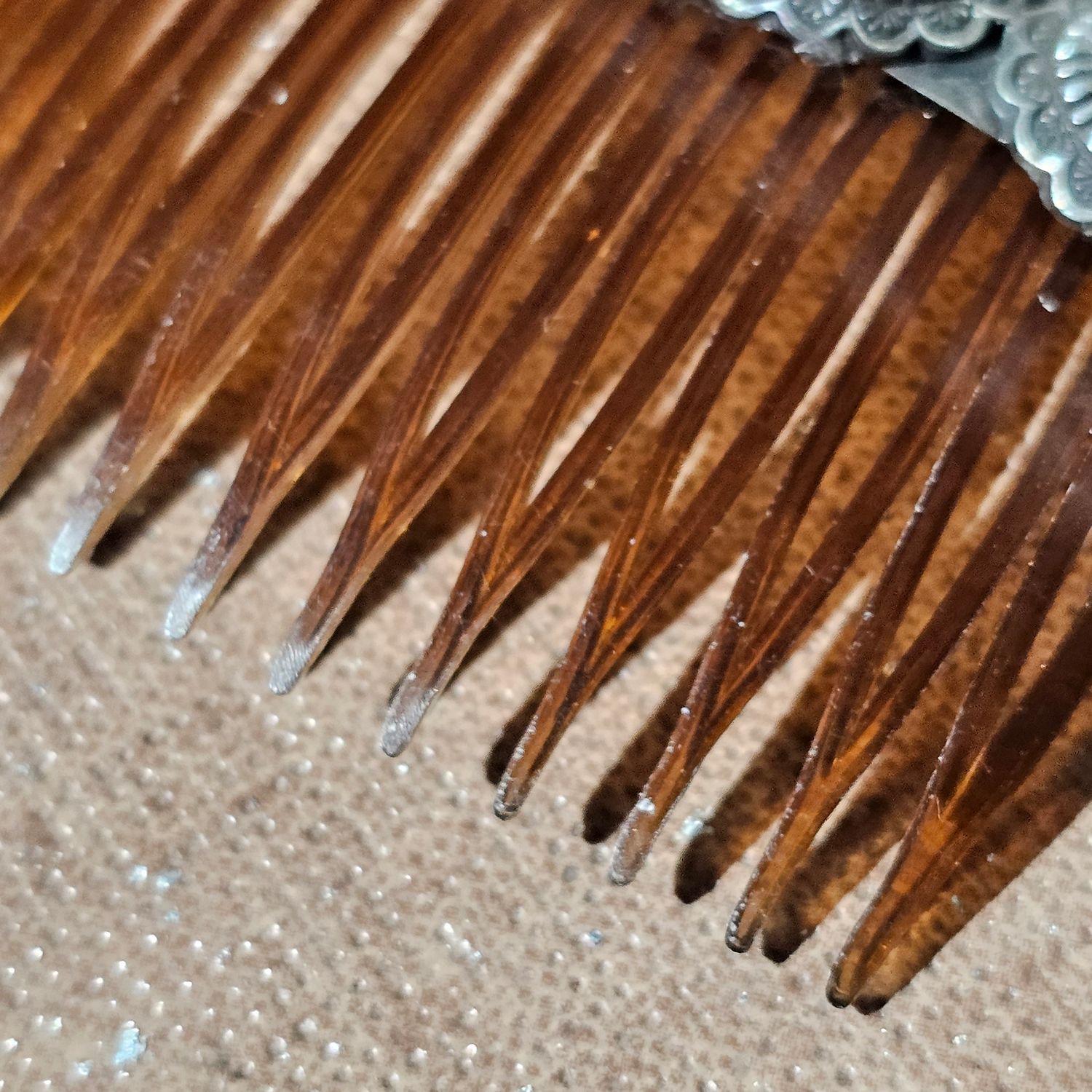 Vintage Western Hair Combs with Silver Concho Accents - Set of 2 - Image 3