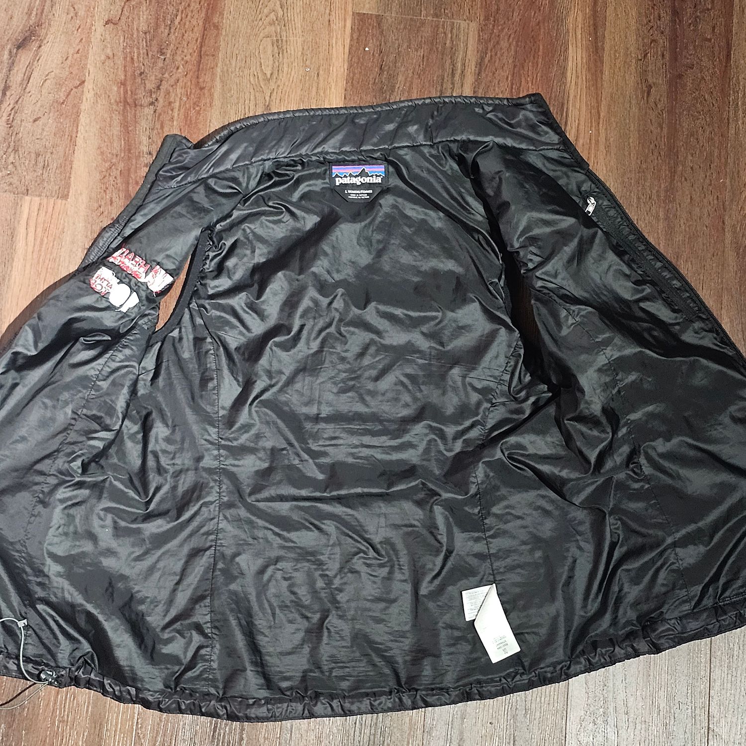 Patagonia Women's Black Vest UC Health 10 Years Size L - Image 6