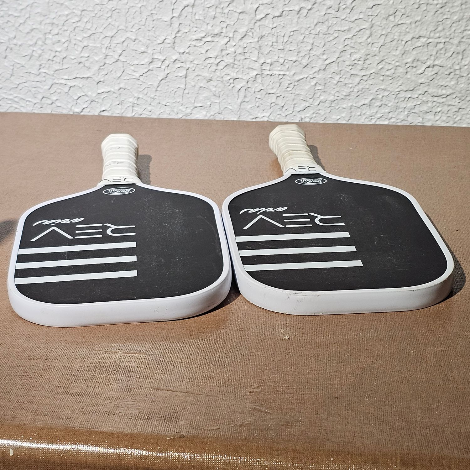 REV Aria Pickleball Paddle Set USA Pickleball Approved - Image 6