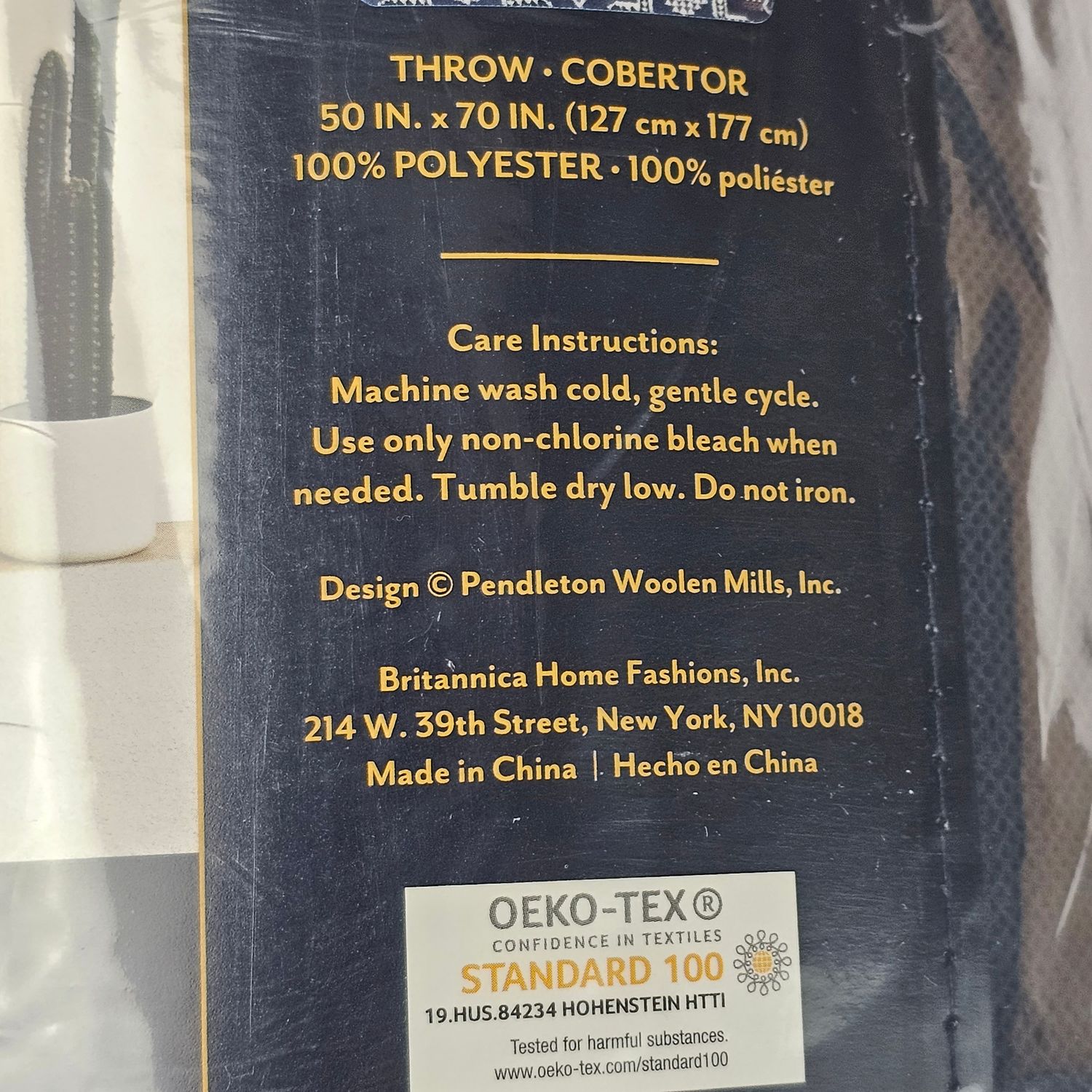 Pendleton Conejos Sherpa Throw Blanket Dark Blue 50x70 - Image 6