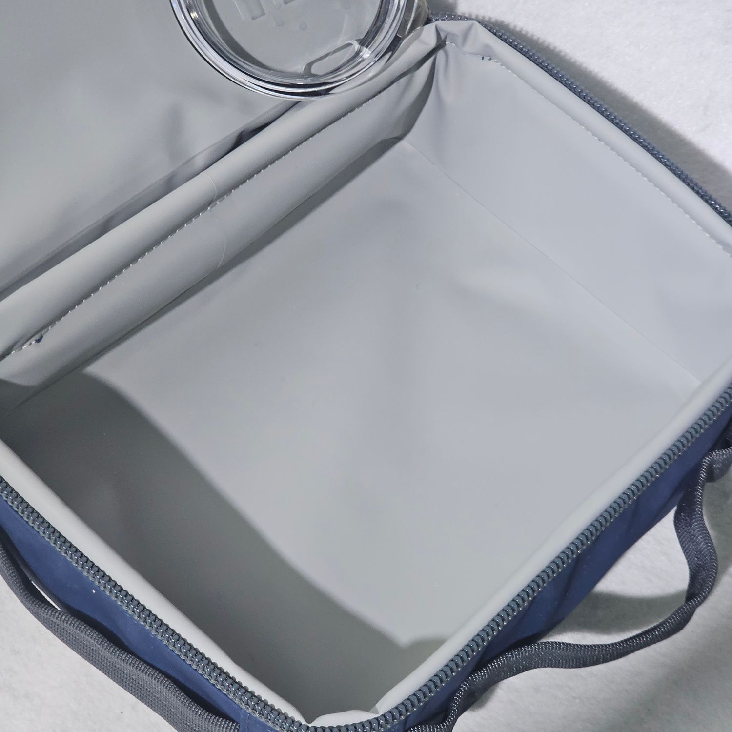 YETI Daytrip Lunch Box & Rambler Mug Set Navy Blue - Image 7