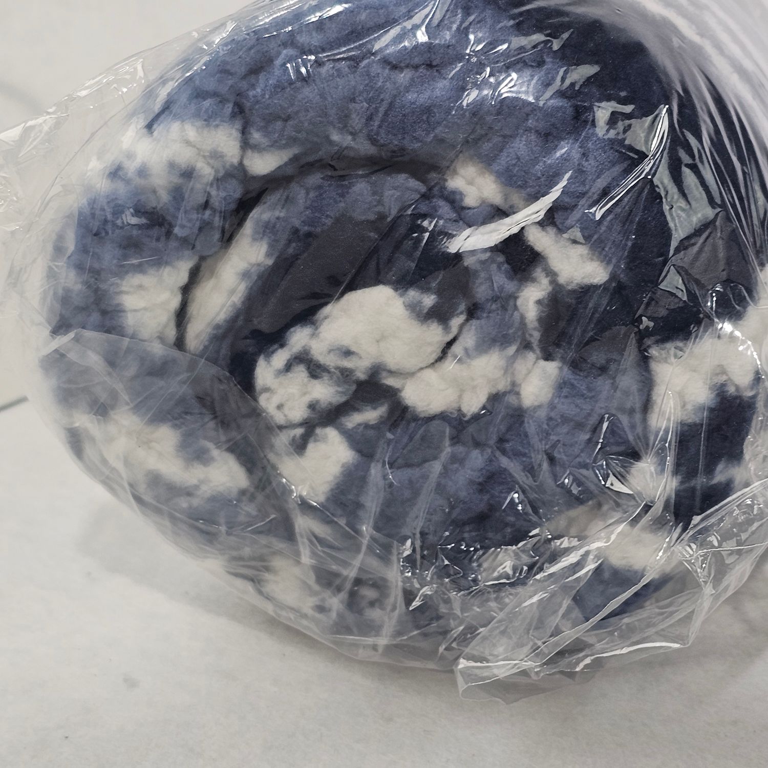Pendleton Conejos Sherpa Throw Blanket Dark Blue 50x70 - Image 8