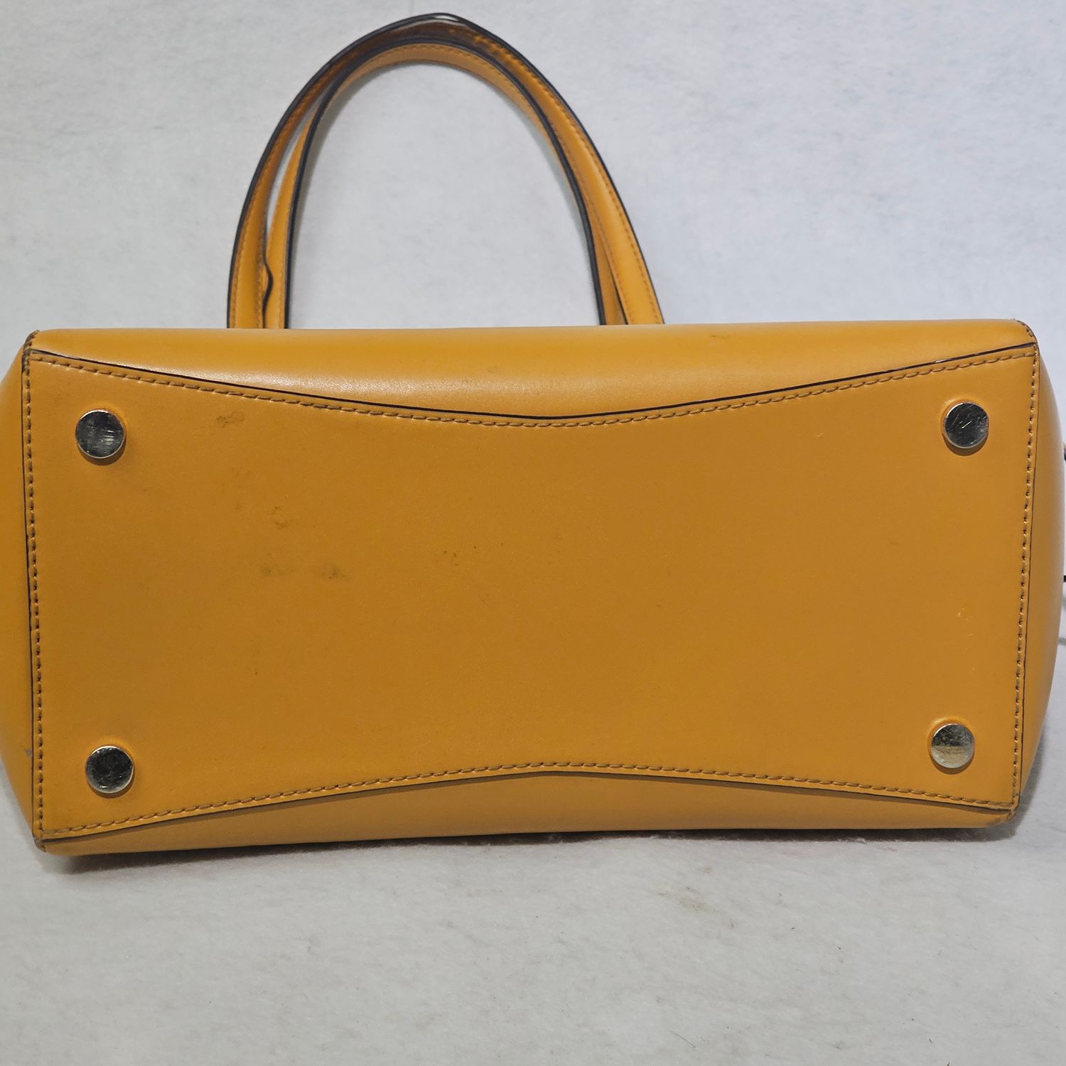 Michael Kors Mustard Yellow Leather Tote Bag - Image 8