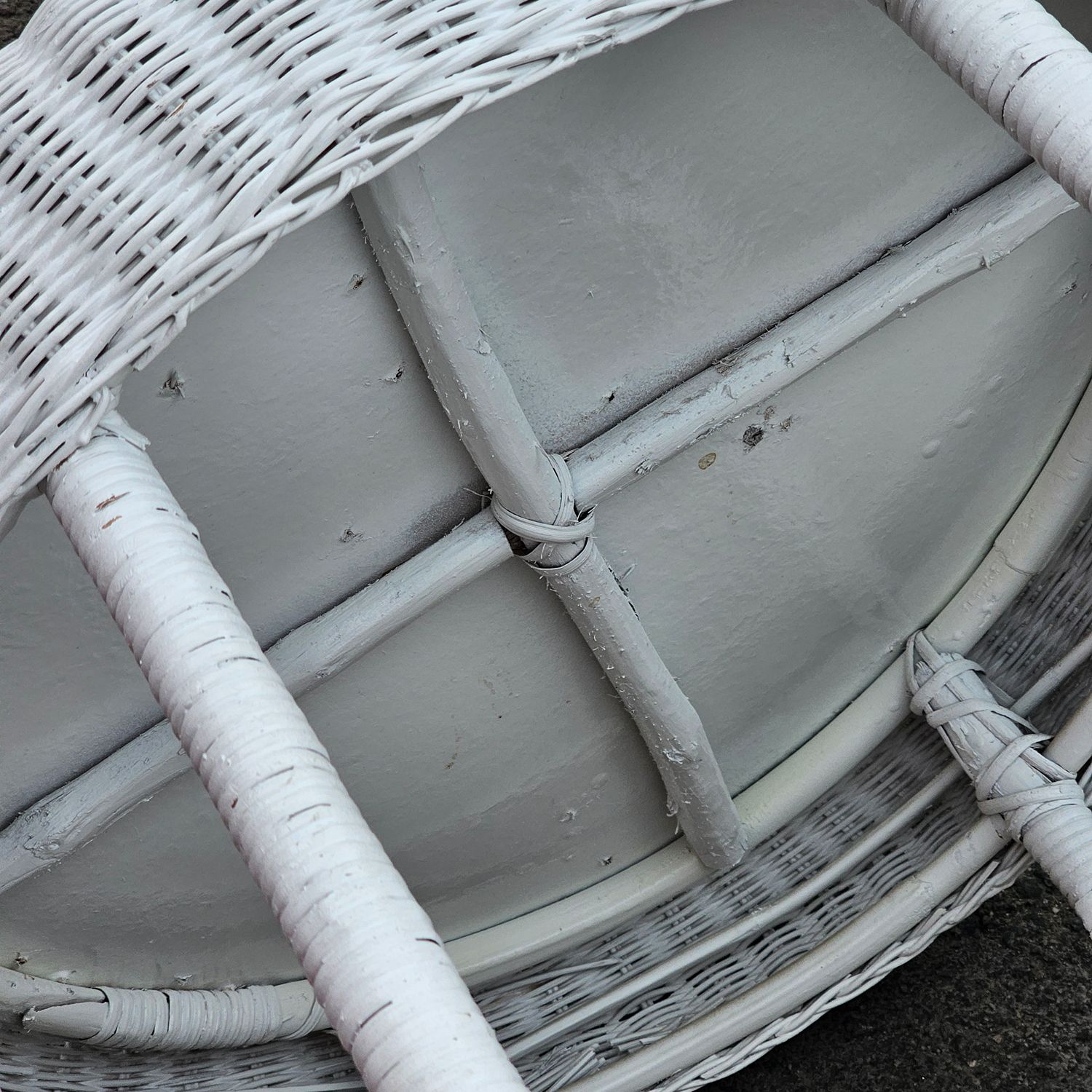 Vintage White Wicker Round Side Table with Lower Shelf - Image 8