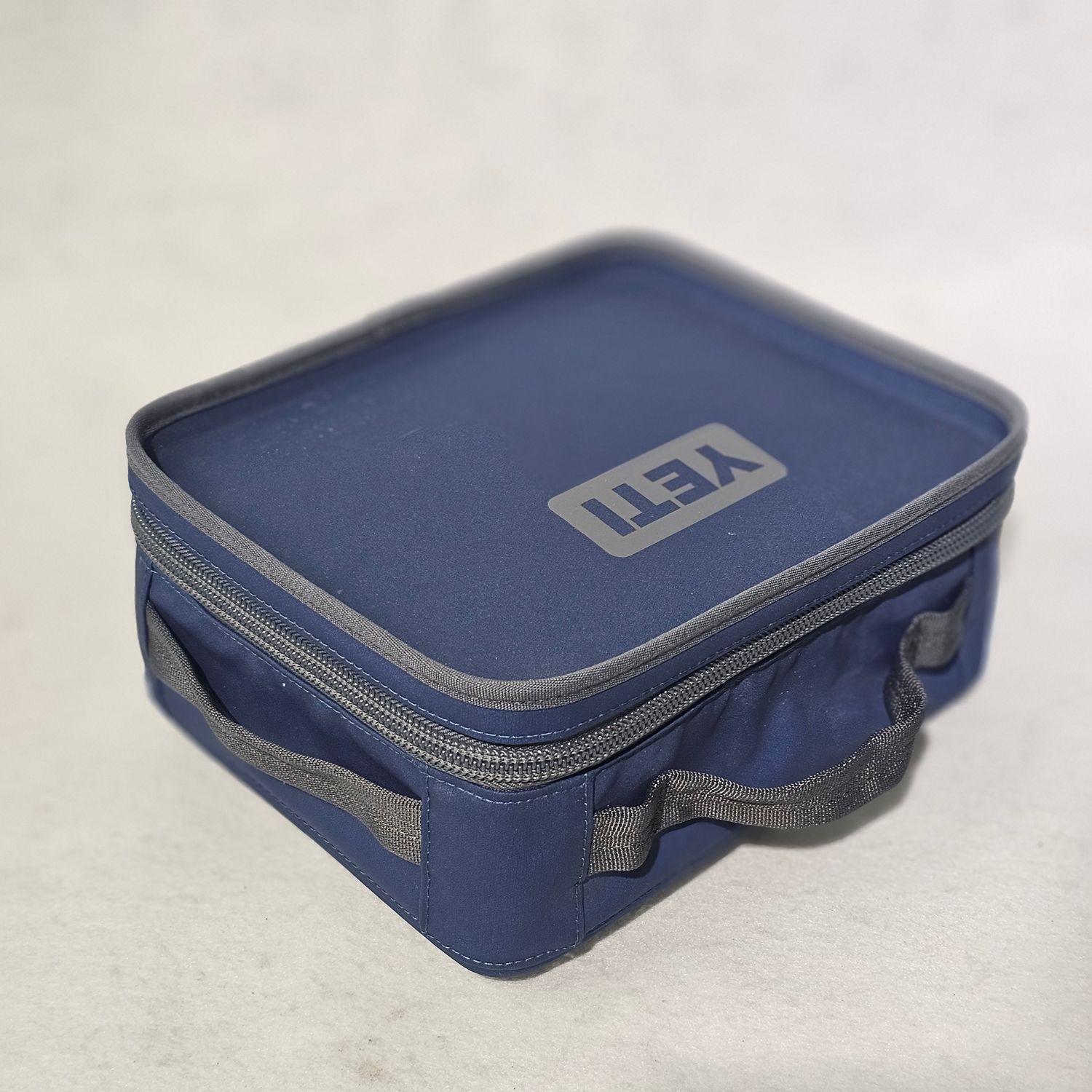 YETI Daytrip Lunch Box & Rambler Mug Set Navy Blue - Image 10
