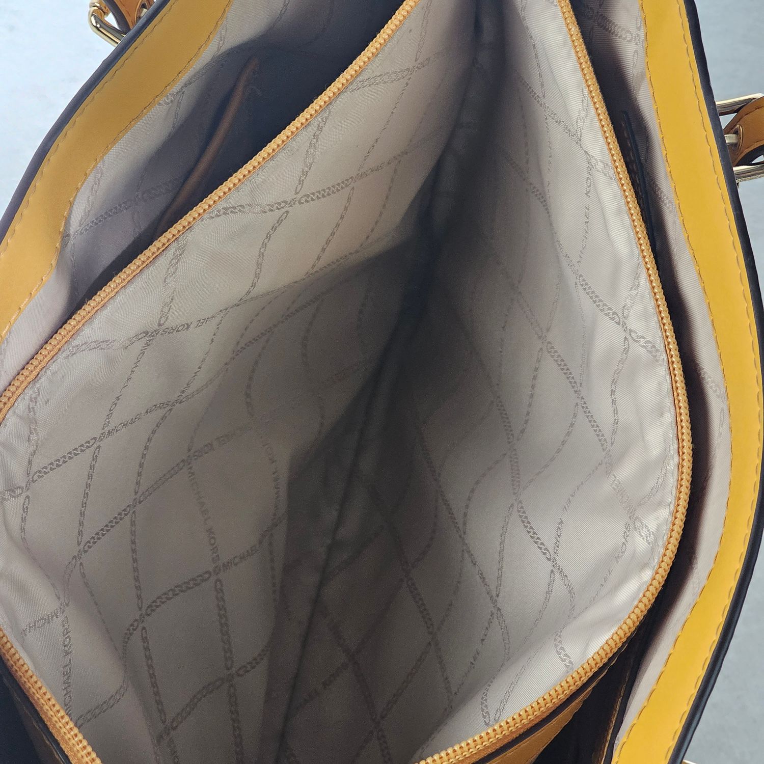 Michael Kors Mustard Yellow Leather Tote Bag - Image 11