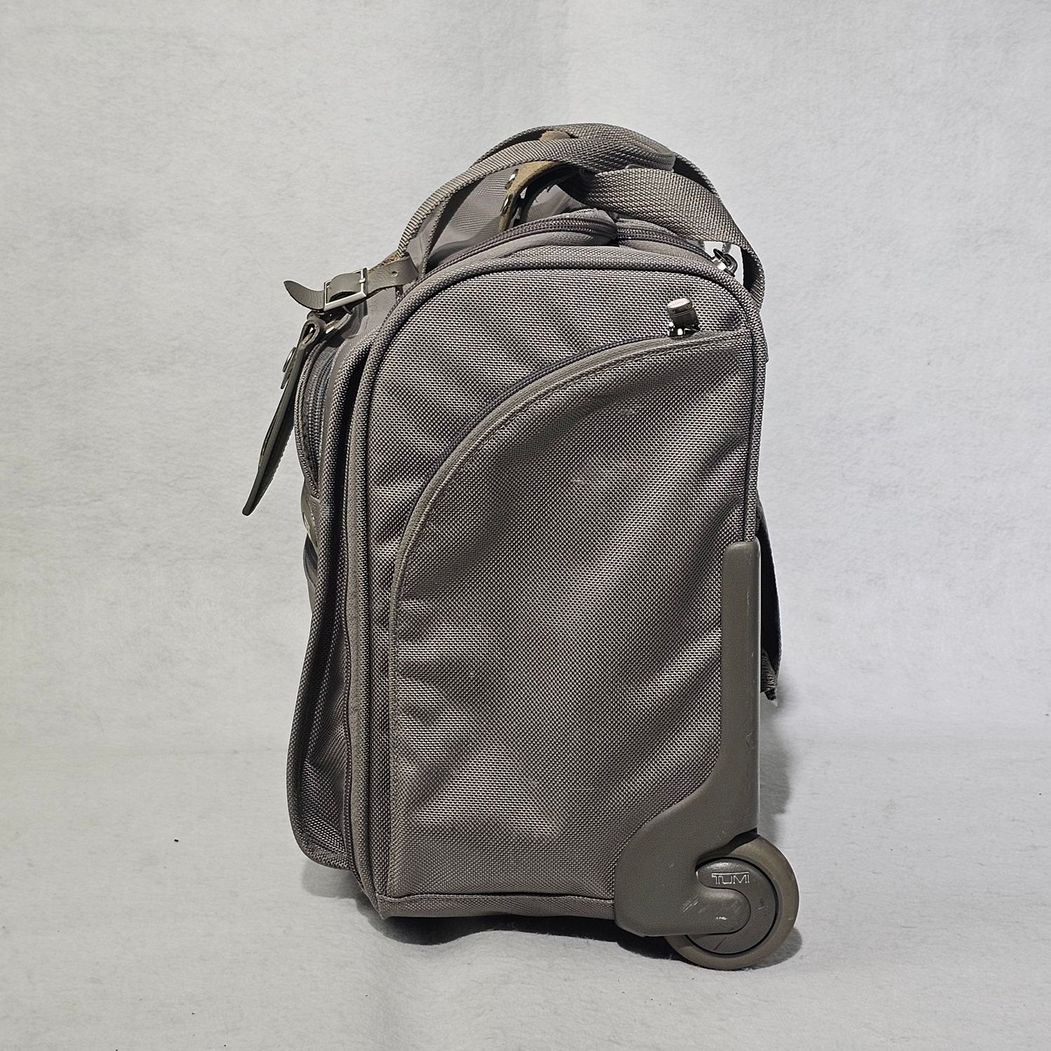TUMI Gray Rolling Carry-On Travel Bag with Telescopic Handle - Image 19