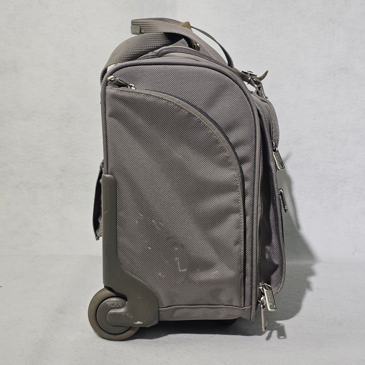 TUMI Gray Rolling Carry-On Travel Bag with Telescopic Handle - Image 20