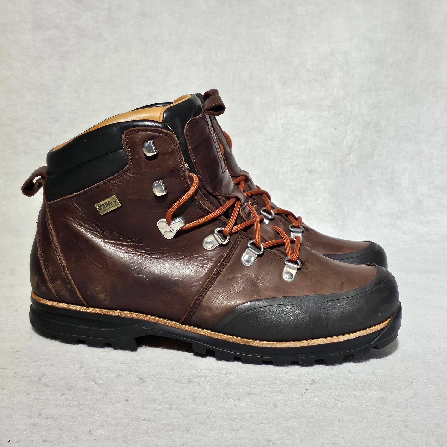 L.L. Bean Katahdin Vibram Hiking Boots Men's 10.5M Brown Leather - Image 2