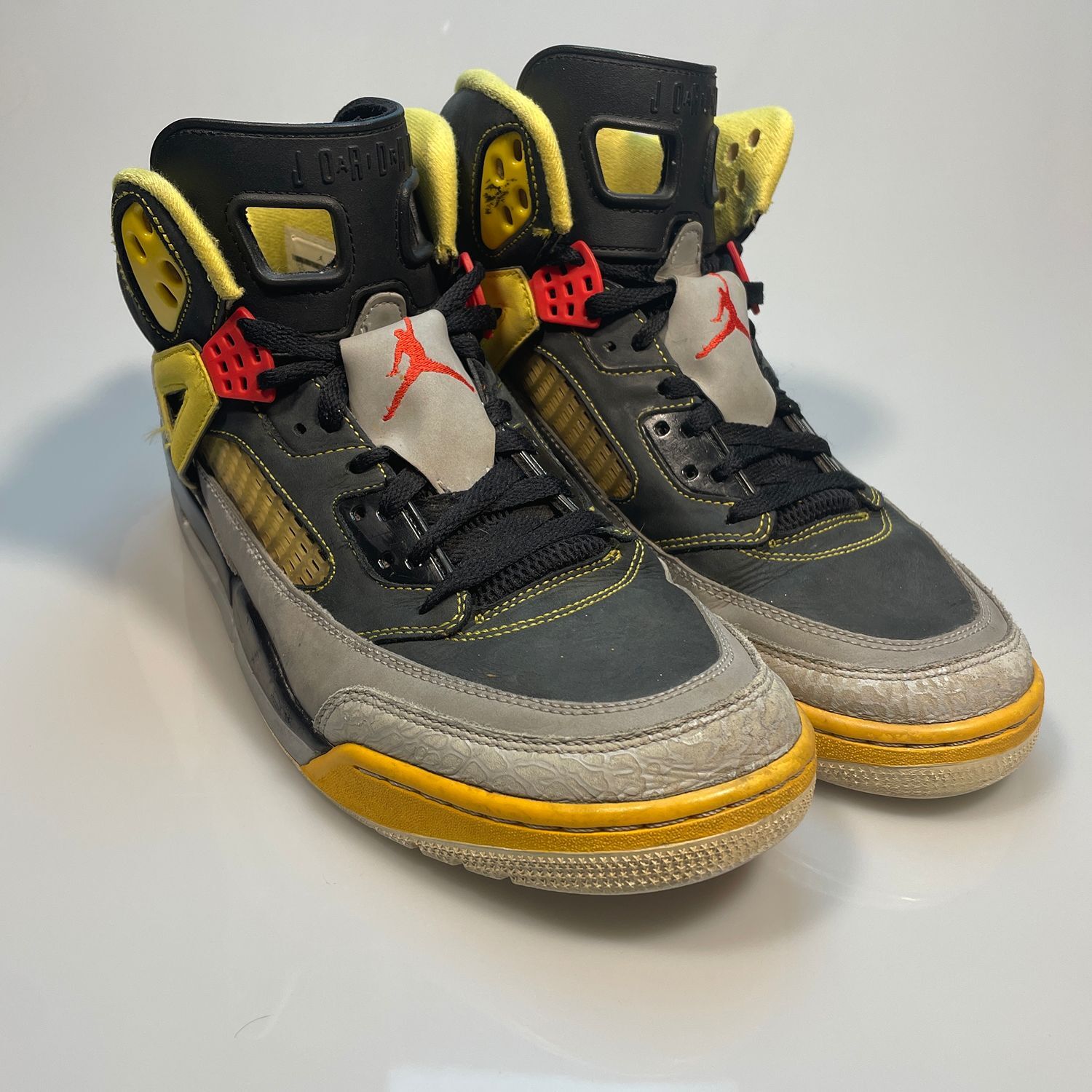 Nike Air Jordan Spizike Retro Basketball Shoes Men's Size 12 Gray Yellow - Image 2
