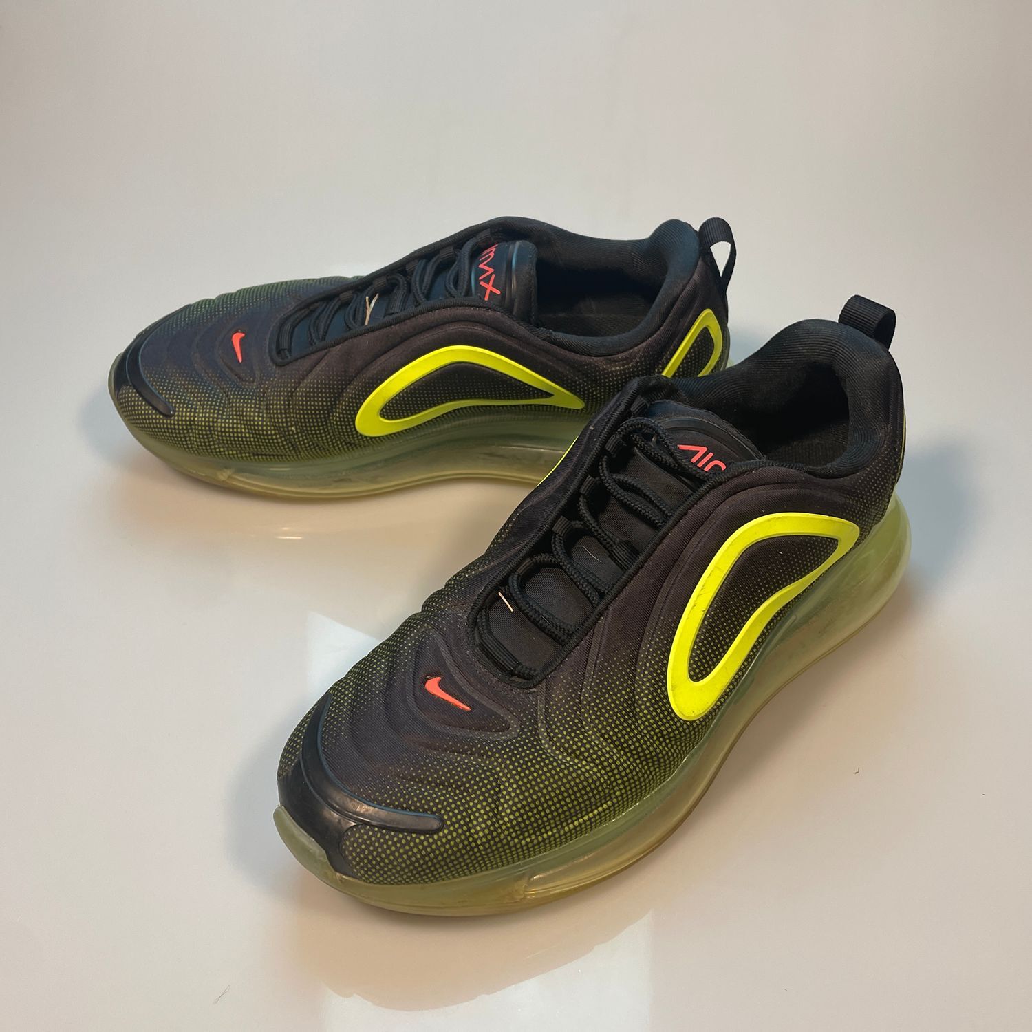 Nike Air Max 720 Black Volt Men's Size 9 Running Shoes AO2924-008 - Image 3
