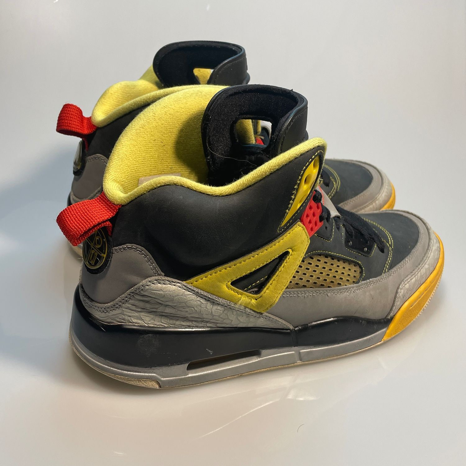 Nike Air Jordan Spizike Retro Basketball Shoes Men's Size 12 Gray Yellow - Image 3