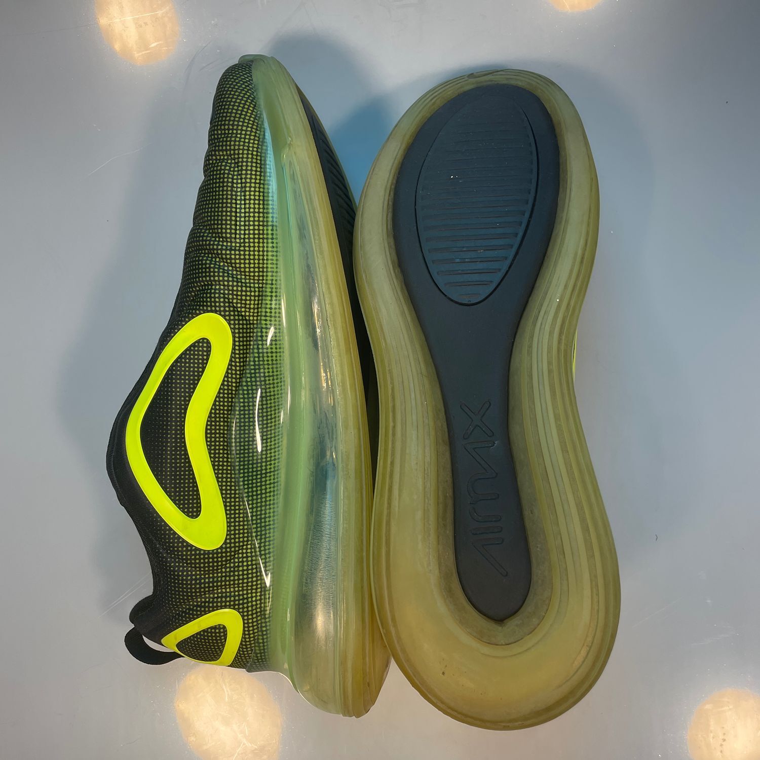 Nike Air Max 720 Black Volt Men's Size 9 Running Shoes AO2924-008 - Image 4