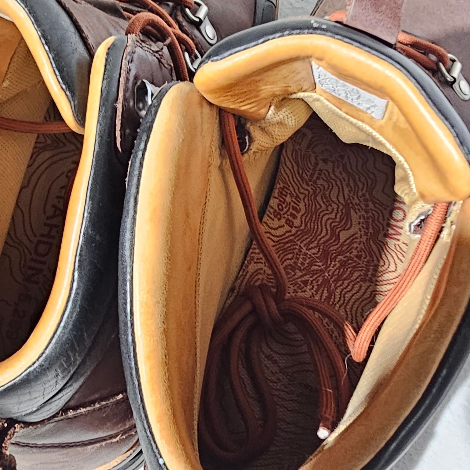 L.L. Bean Katahdin Vibram Hiking Boots Men's 10.5M Brown Leather - Image 5