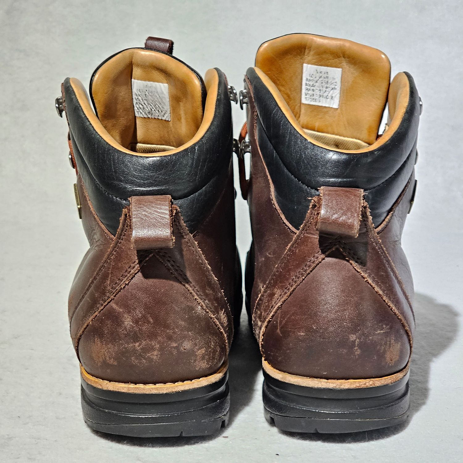 L.L. Bean Katahdin Vibram Hiking Boots Men's 10.5M Brown Leather - Image 7