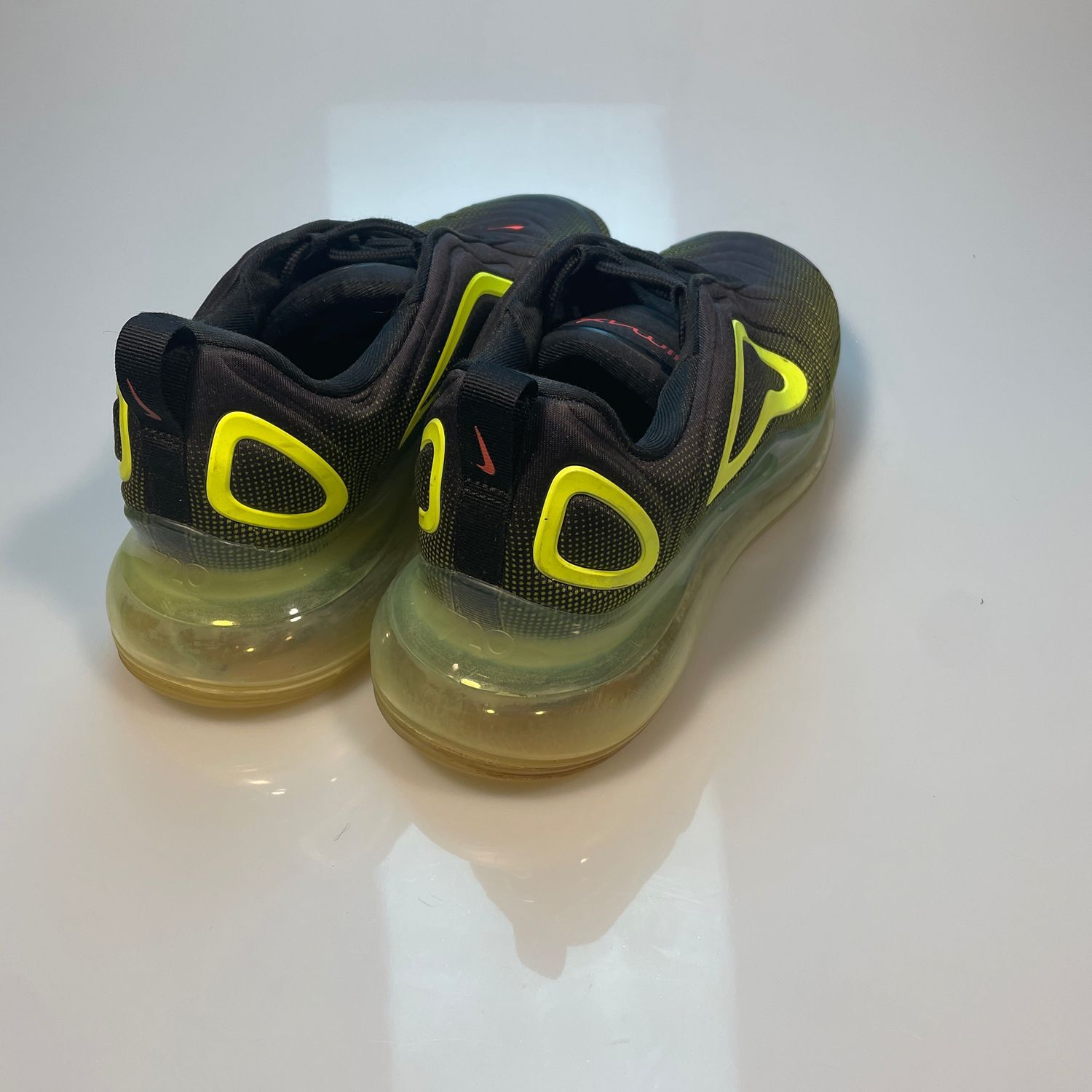 Nike Air Max 720 Black Volt Men's Size 9 Running Shoes AO2924-008 - Image 7