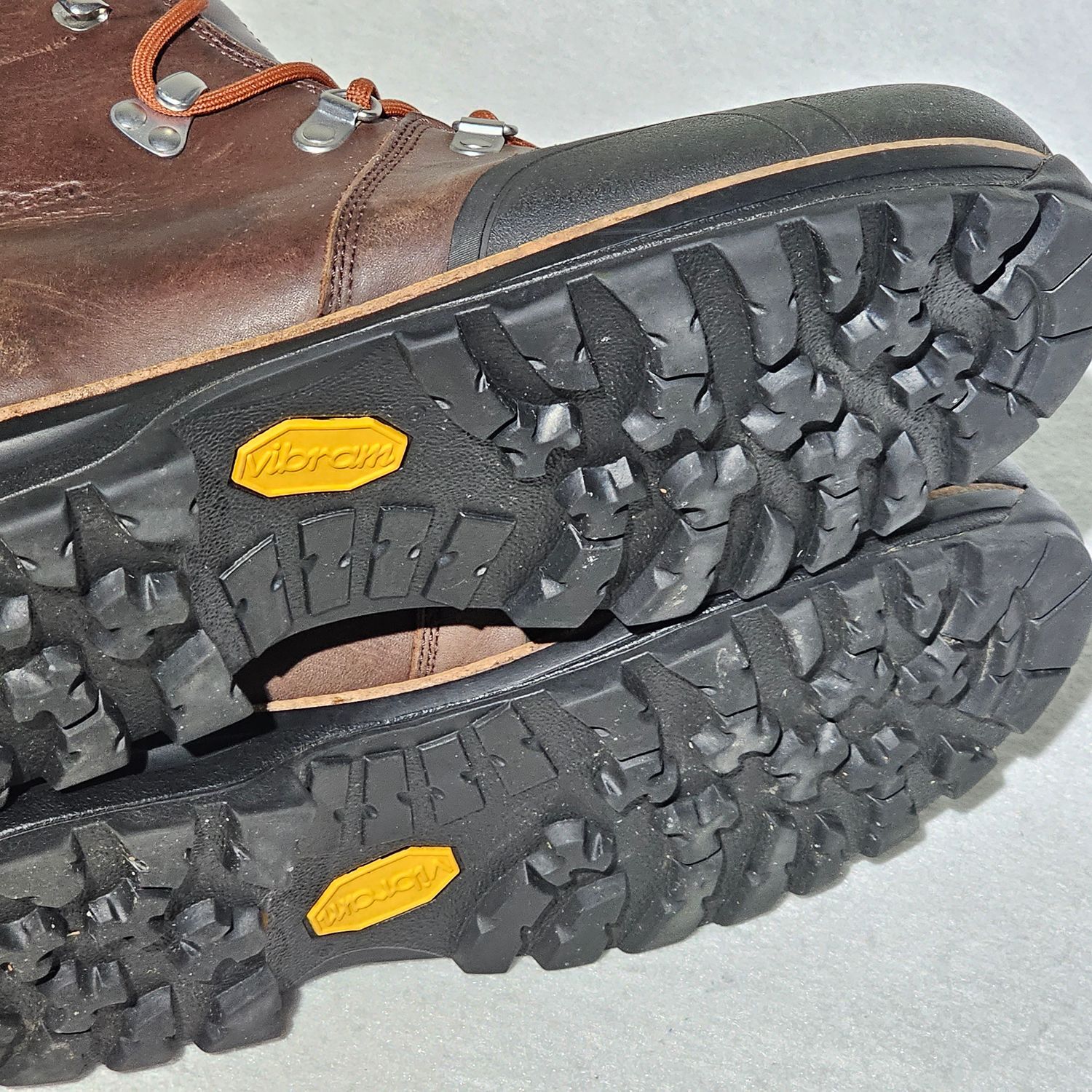 L.L. Bean Katahdin Vibram Hiking Boots Men's 10.5M Brown Leather - Image 9