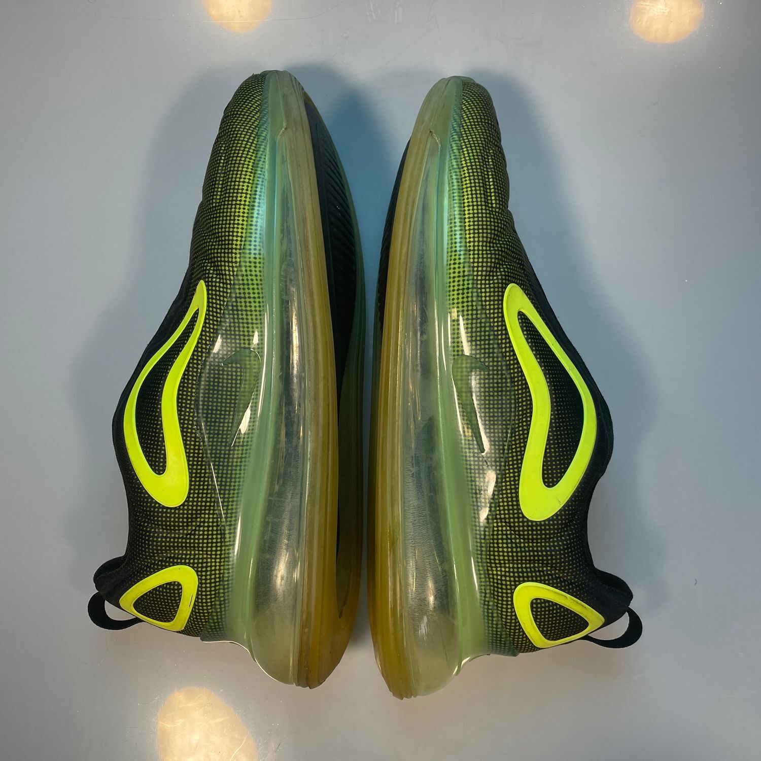Nike Air Max 720 Black Volt Men's Size 9 Running Shoes AO2924-008 - Image 9