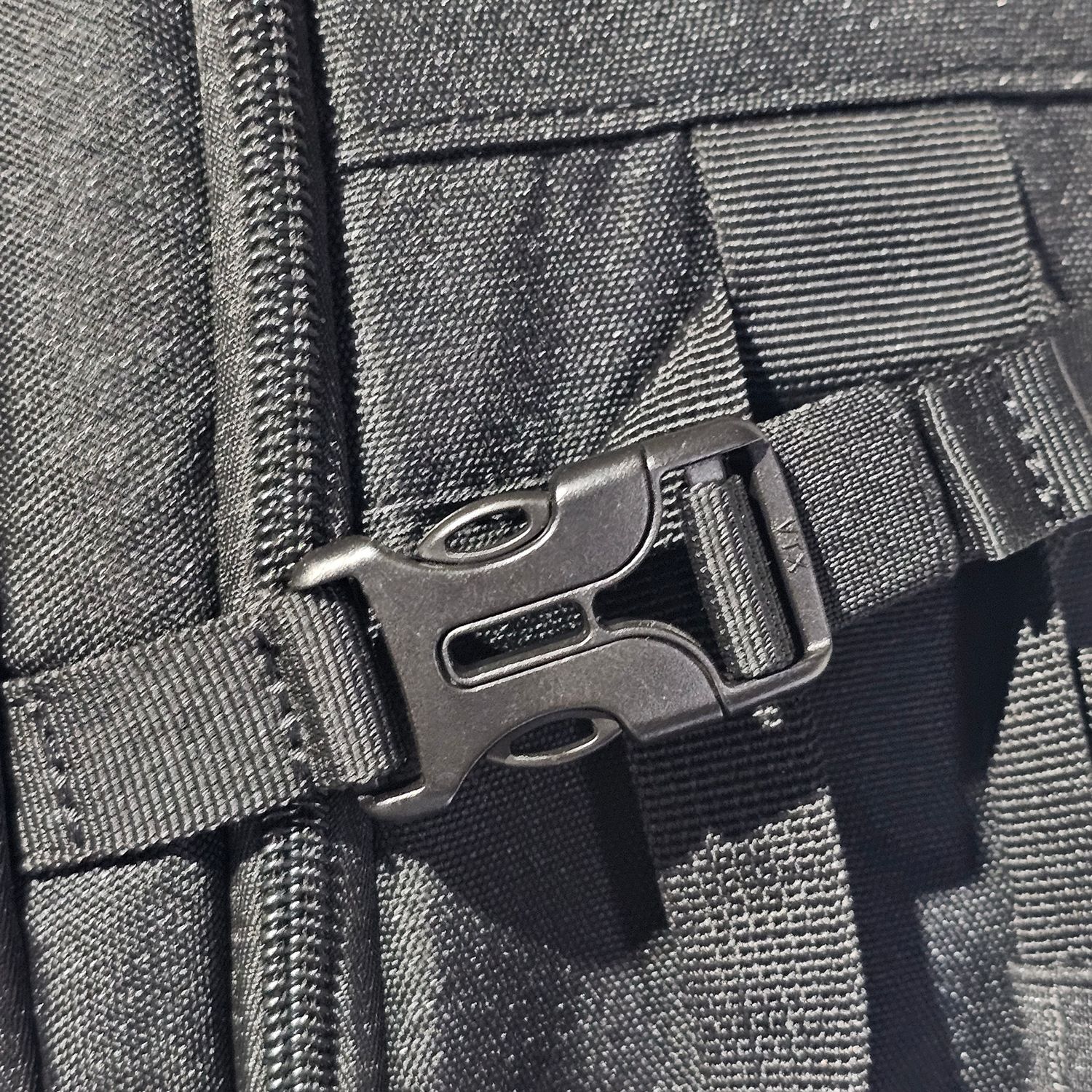 Slinger Alpine 200 Lightweight Compact Camera Backpack Black - Image 12